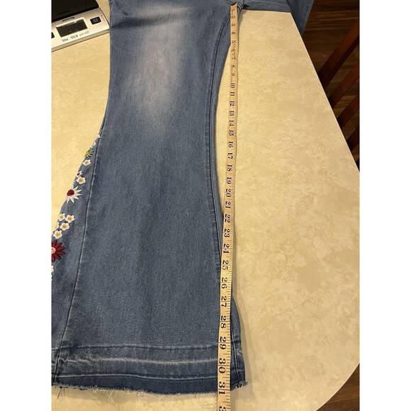 Y2K Embroidered Bell Bottom Wide Leg High Rise Distressed Raw Hem Med Wash XL - Picture 10 of 11